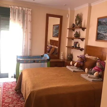 Piso Bonito Cerca De La Playa Con Piscina, Jardin, Gimnasio Y Garaje